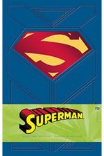Libreta Superman Hardcover Rayas Grande con el logo clásico de Superman y el héroe volando, ideal para notas heroicas.