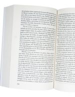 561828